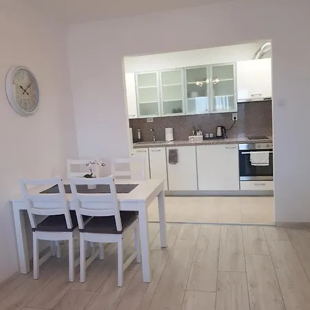 Neptun Apartament *